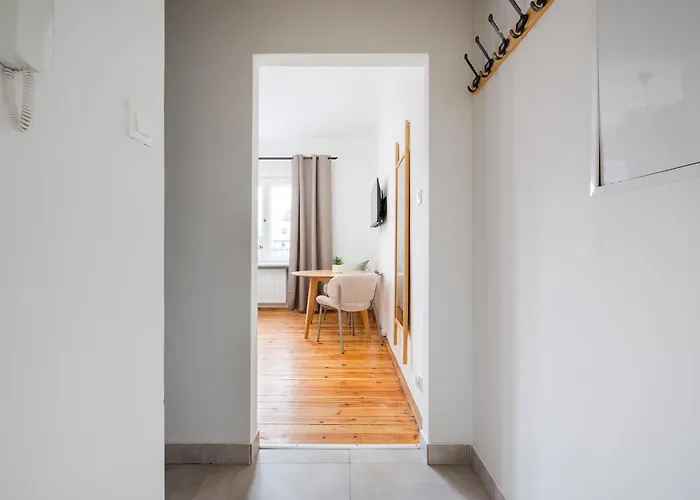 Saska Kepa Lavish By Bookinghost Apartment