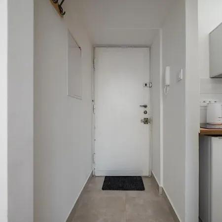 Saska Kepa Lavish By Bookinghost Apartmán